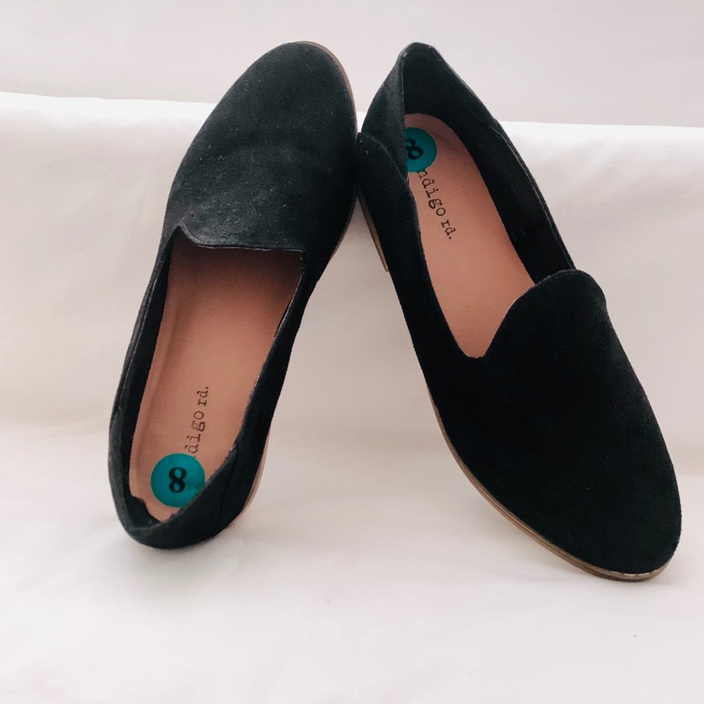 Indigo Rd. Black Slip-on Loafers Size: 8